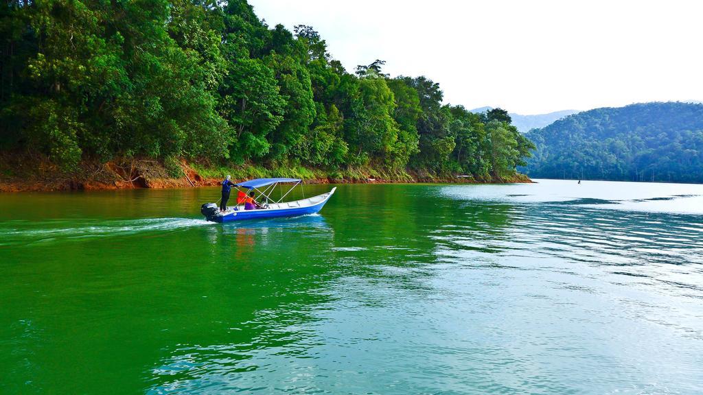 Belum Rainforest Resort Gerik Esterno foto