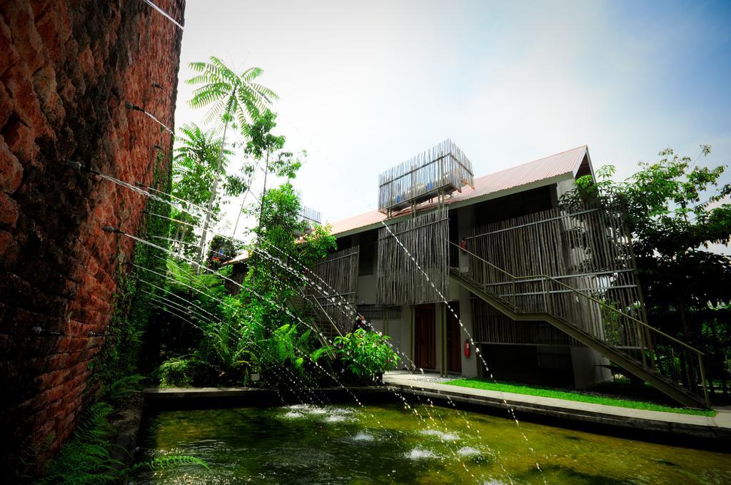 Belum Rainforest Resort Gerik Esterno foto